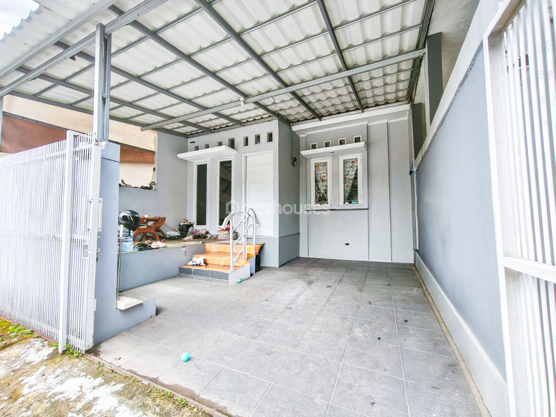 The Grand Sentul Cluster Primrose