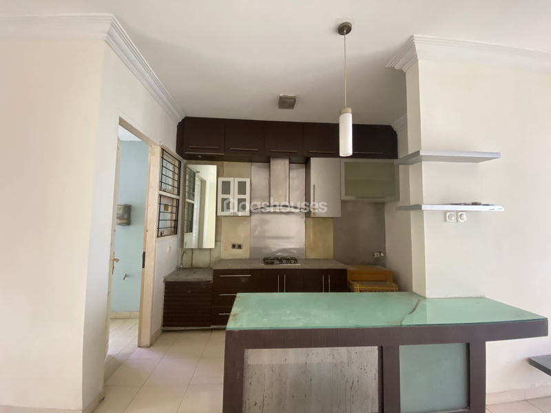 Legenda Wisata Zona Picasso Blok K15 No.3