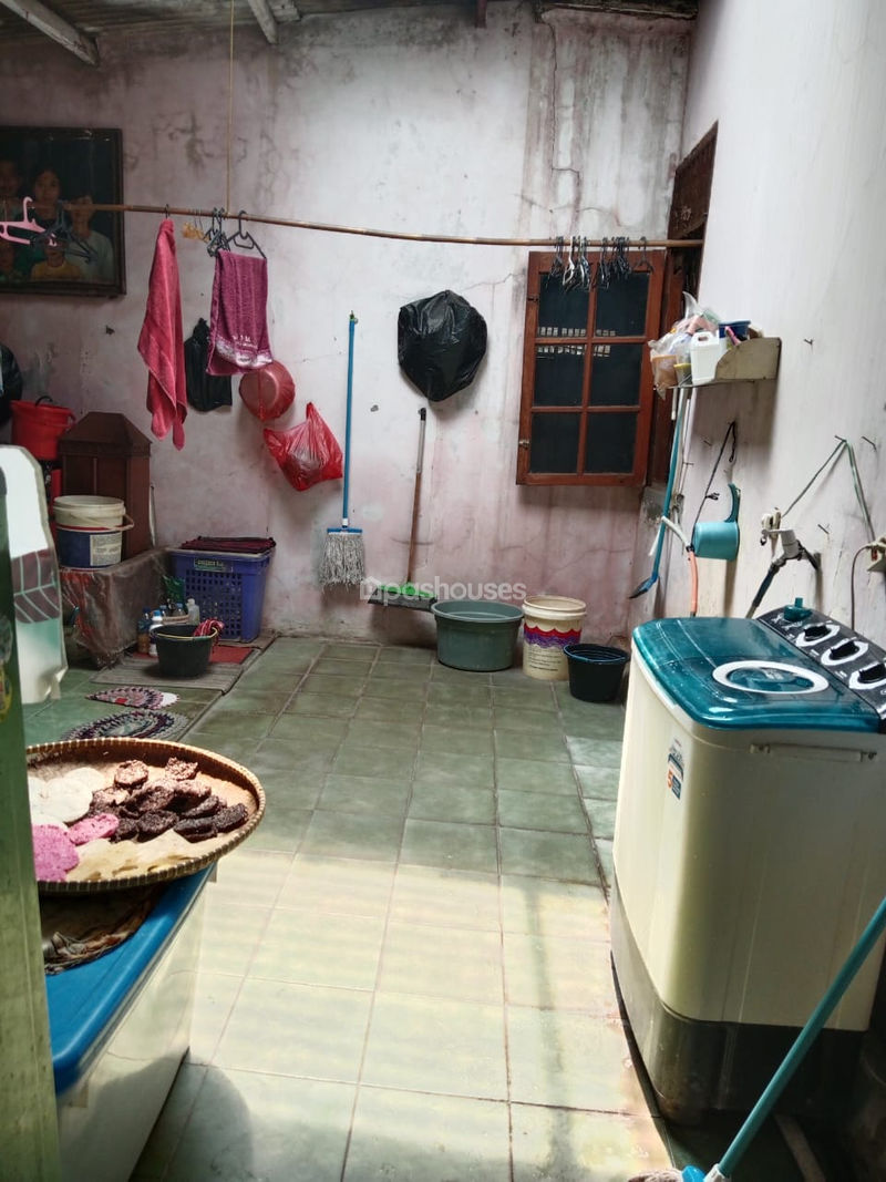Jalan Griya Timur No.18