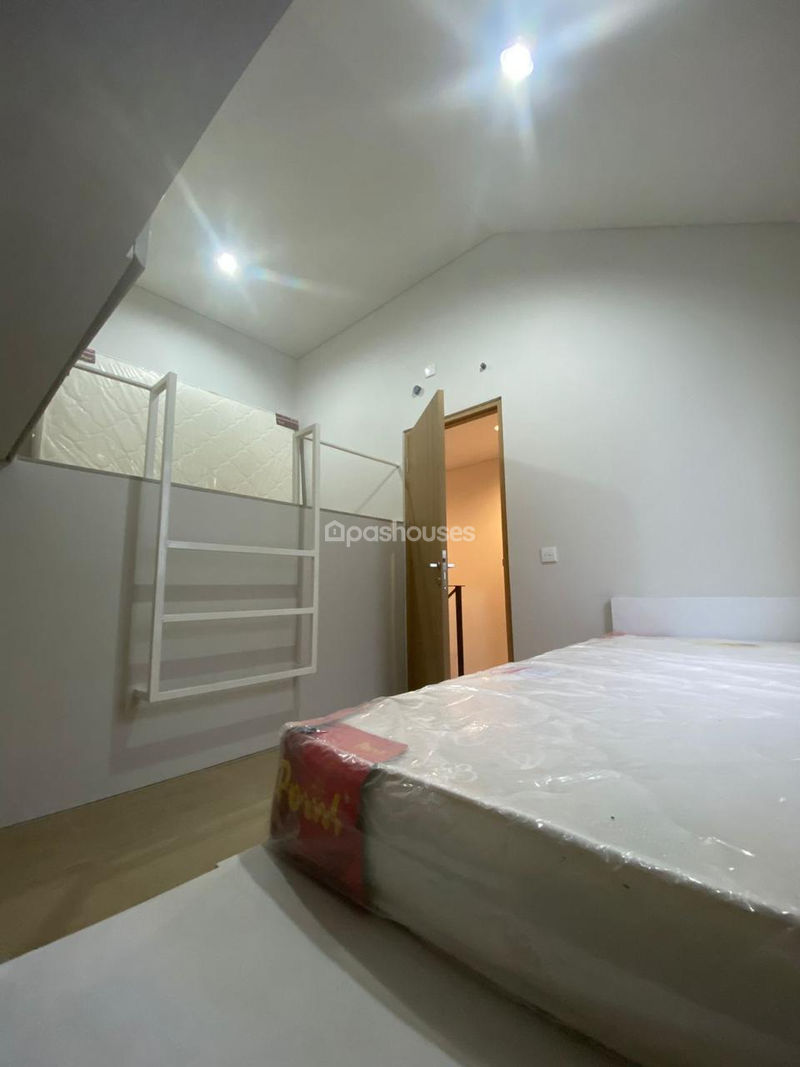 Perumahan Greenwich Park Cluster Imajihaus Blok E11 No.19