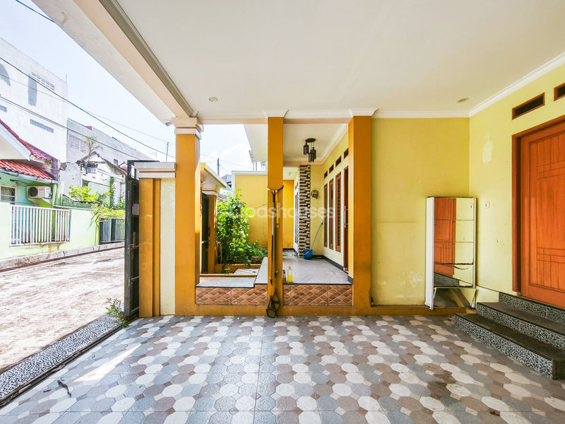 Perumahan Acropolis Karadenan Blok FR