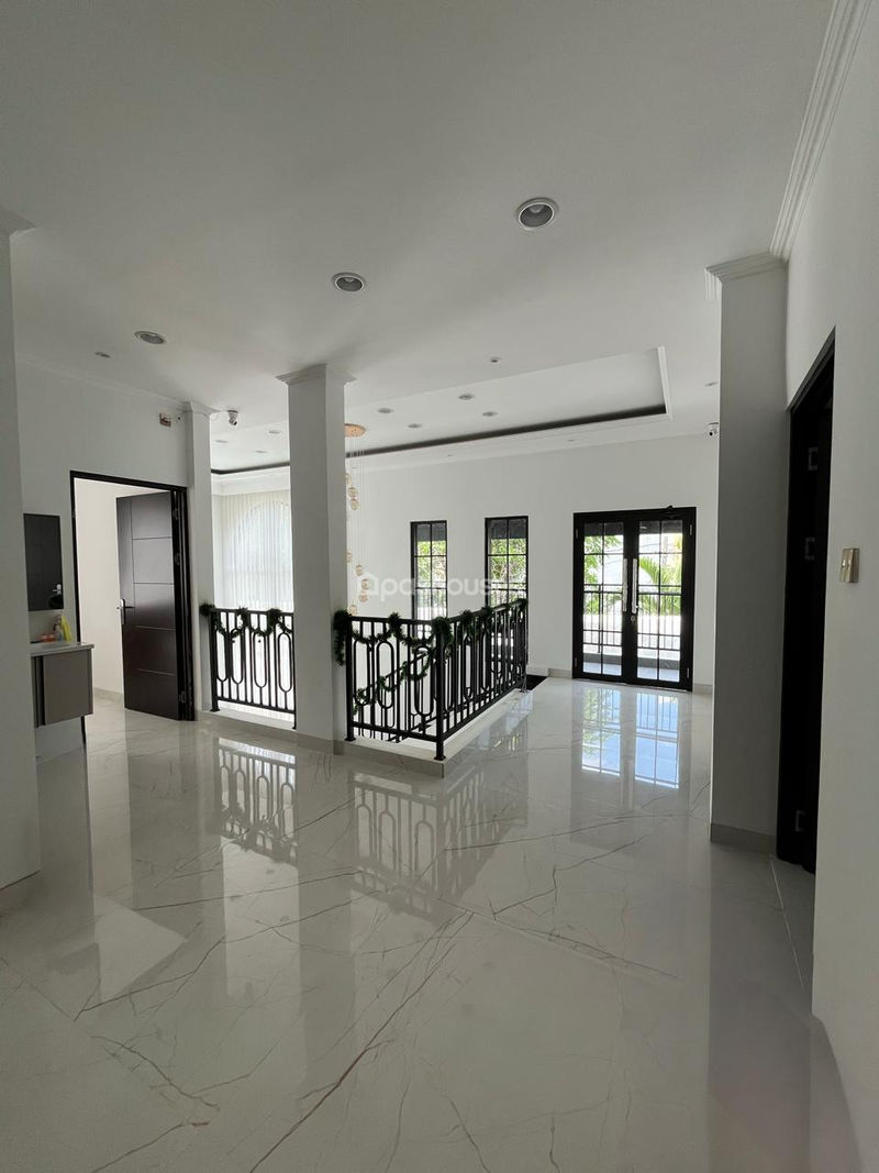 Perumahan Imperial Gading Blok E3 No.1
