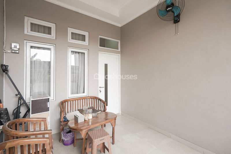 Villa Kranggan Raya Residence