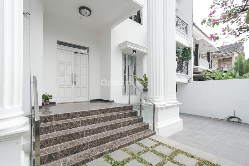 Perumahan Mediterania Regency Cikunir