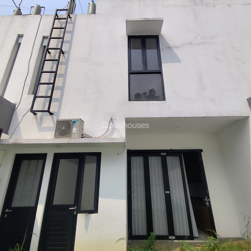 Perumahan Saka Living Town House 