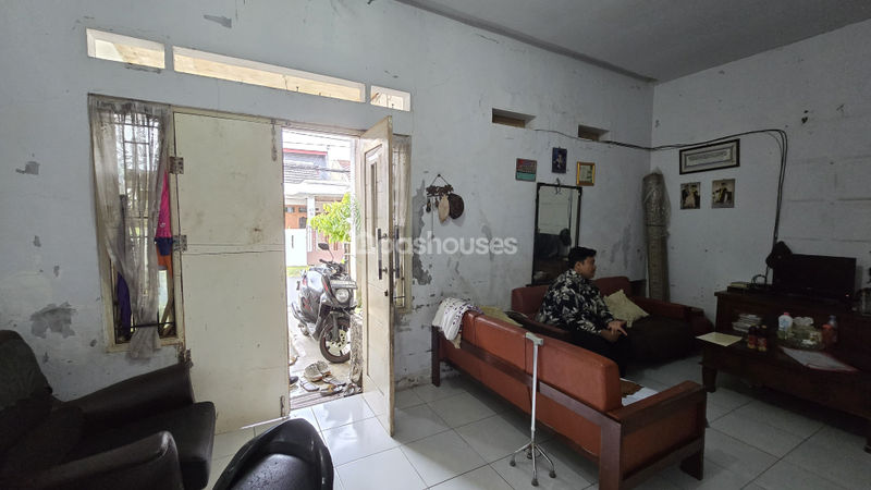 Permata Pamulang Blok E1 No.10