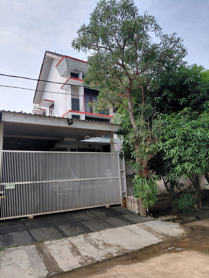Perumahan Kemang Pratama Blok CB No.26