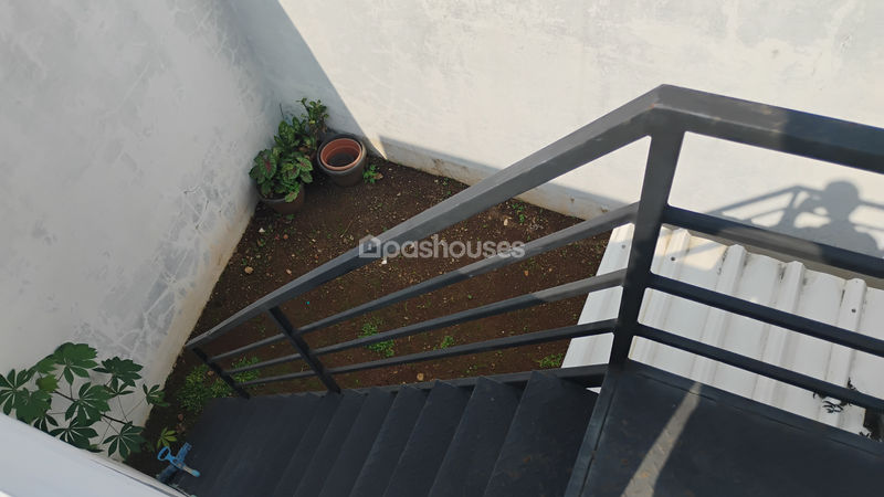 Perumahan D' Crown Residence No.27