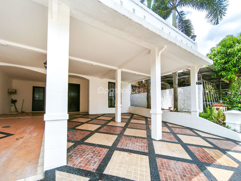 Legenda Wisata Zona Colombus