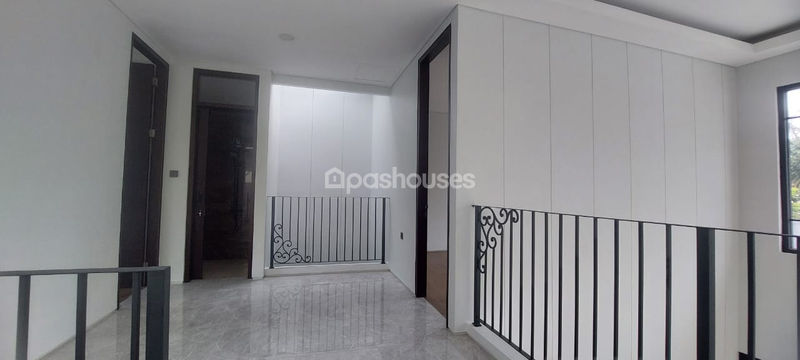 Komplek Megapolitan Cinere Blok J No.291B