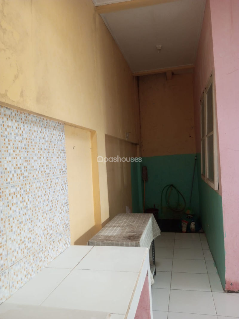 Bukit Serpong Indah Blok E12 No.12A 