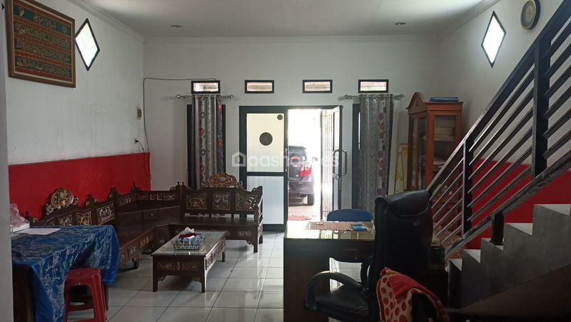 Jalan Raya Beringin