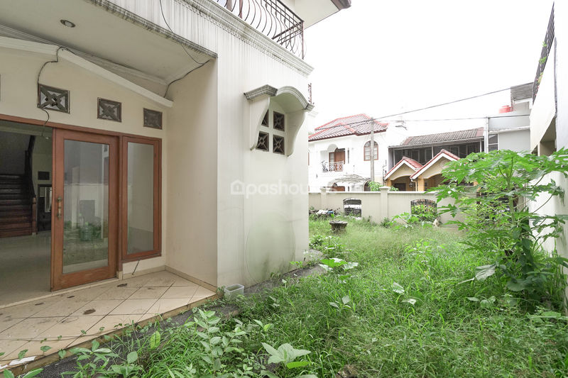 Citra Gran Cibubur Cluster Nusa Dua Blok B8 No.27