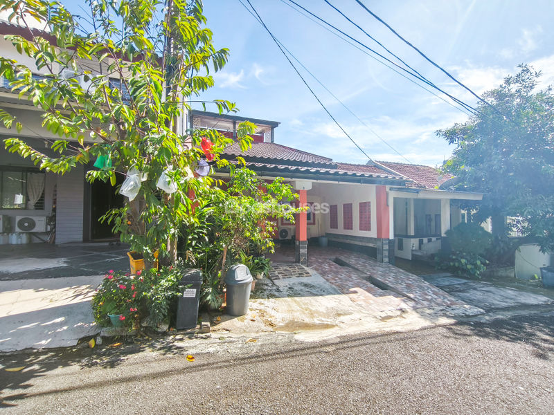 Jalan Taman Tampak Siring Raya