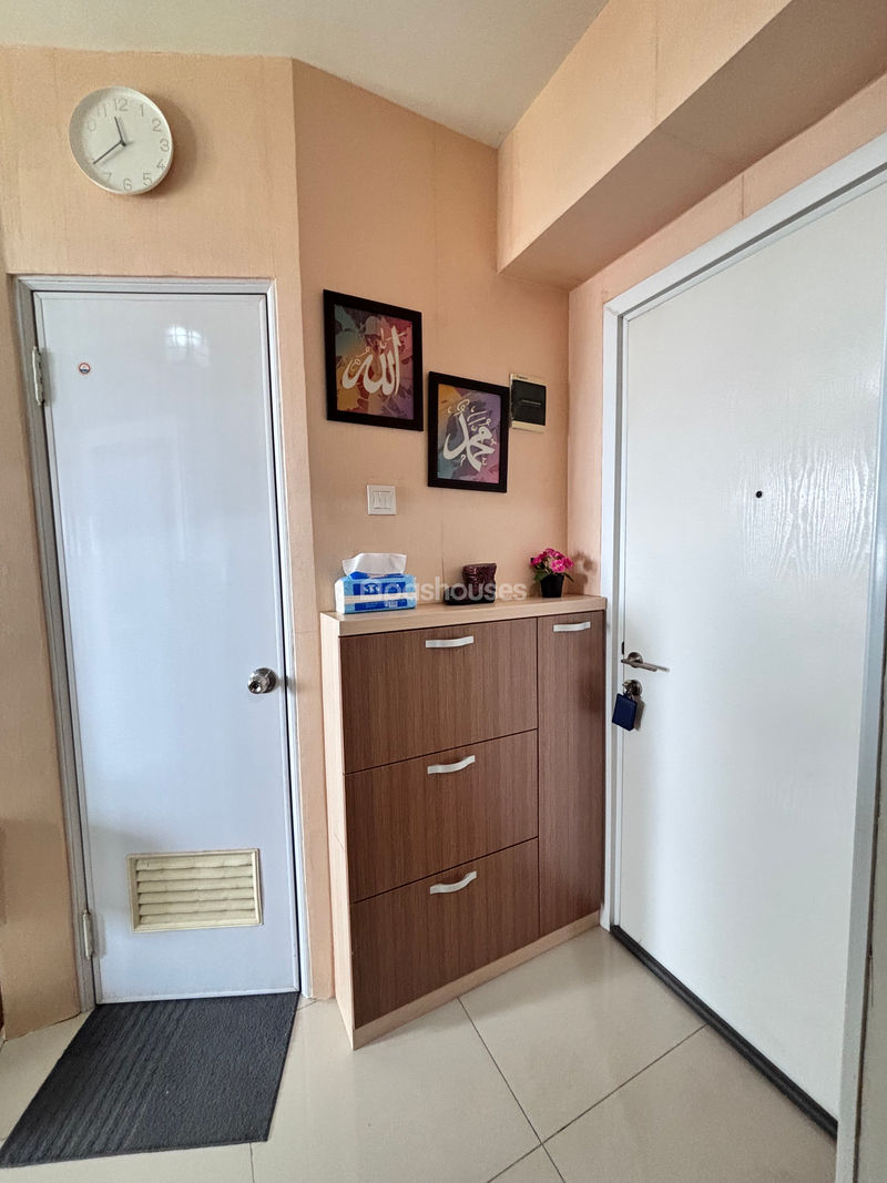 Apartemen Green Pramuka City Tower Bougenville No BG 25GE