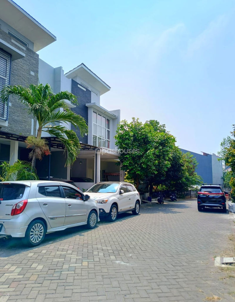 Perumahan Palm Mansion Residence No.12