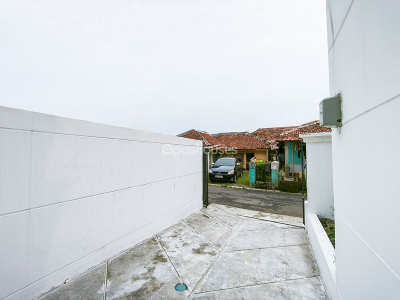 Jalan Raya Cijahe