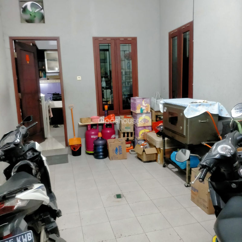 Jalan Asih Permai VIII Blok C18 No.37