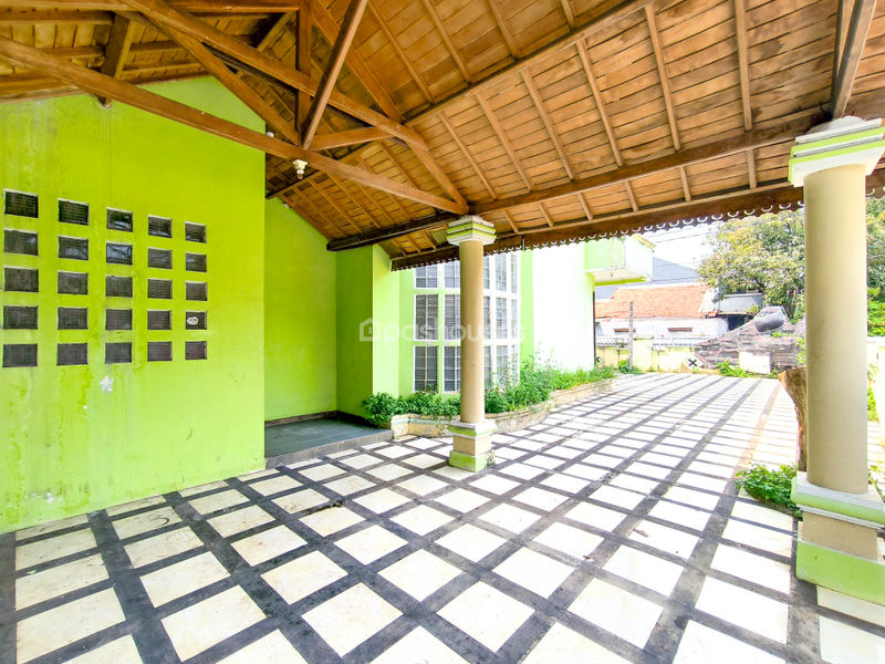 Jalan Niaga III