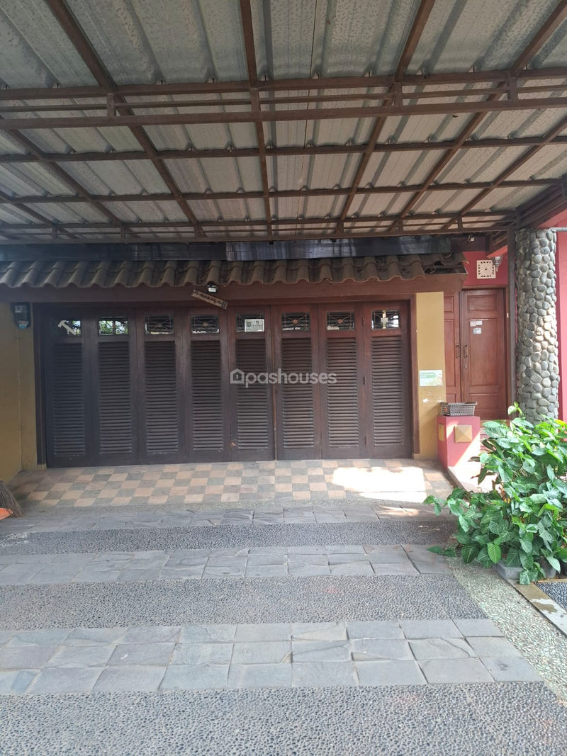 Jalan Mawar No. 9