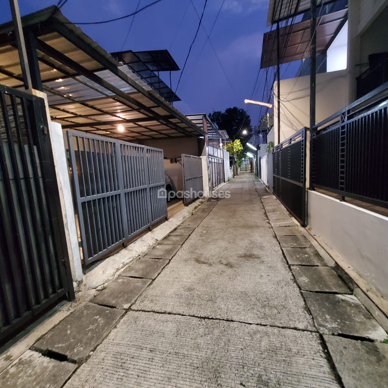 Jalan Gandang Blok D No.17