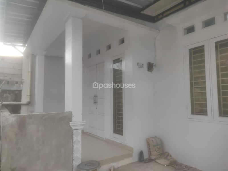 Cluster Town House Tanah Baru Depok No.143