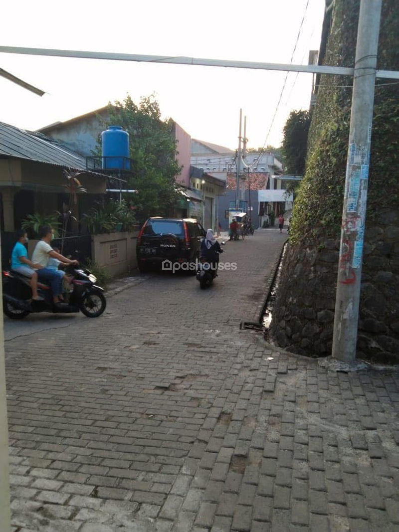 Jalan Wadasari 3 No.149