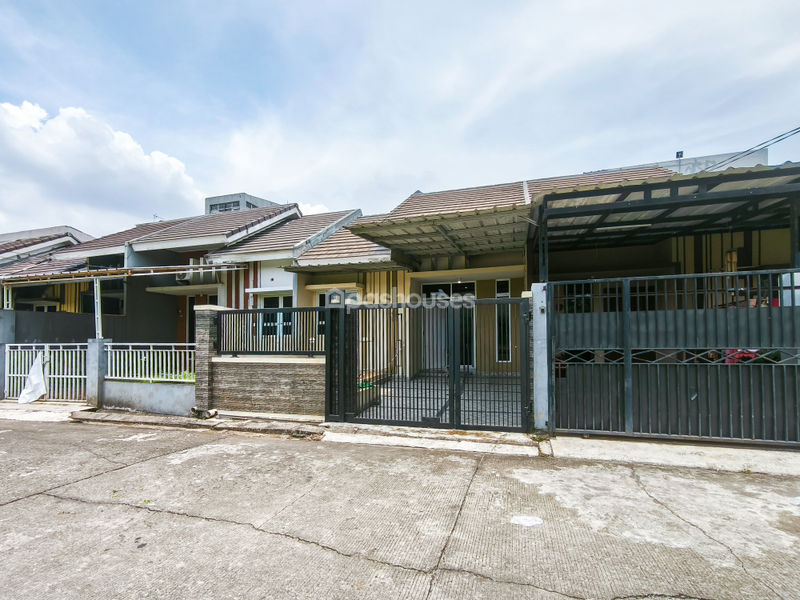 Bukit Golf Riverside Cluster Lavender Blok GG