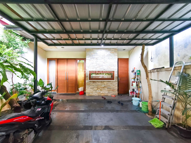 Jalan Gunung Raya Dalam Kav.5