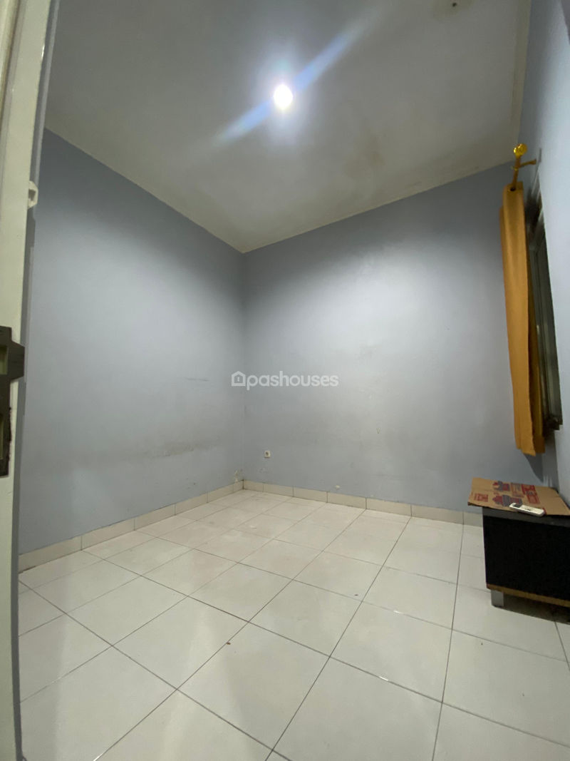 Metland Transyogi Cibubur Cluster Sherwood Blok RM33 No.31