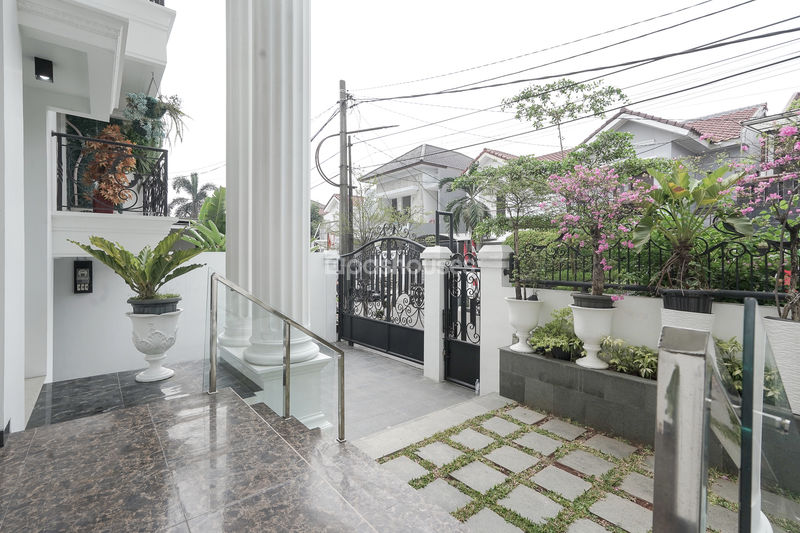 Perumahan Mediterania Regency Cikunir