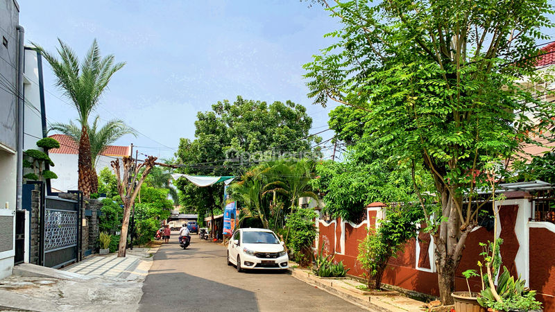 Jalan Peninggaran Timur II