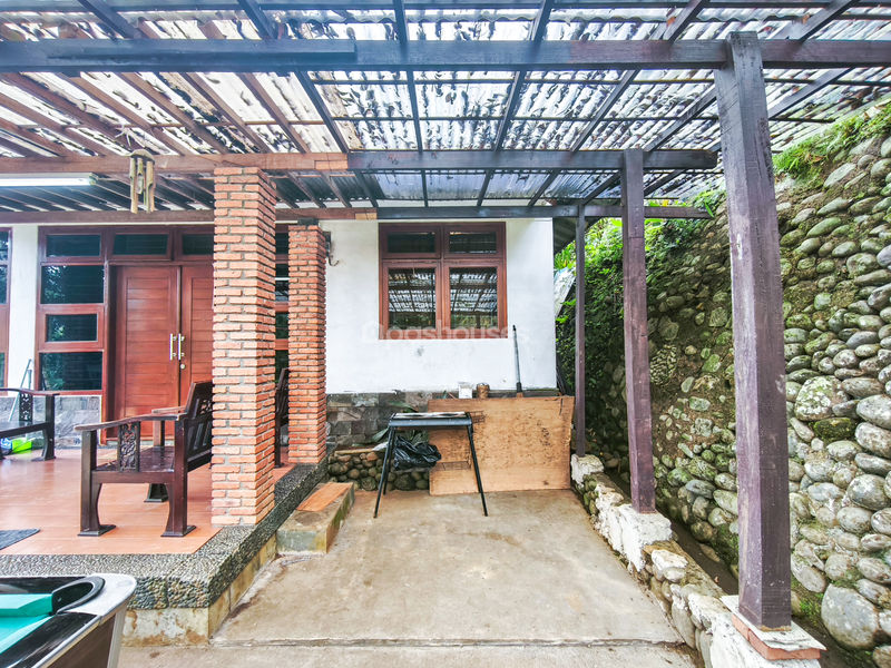 Kampung Ciliwung Riverside