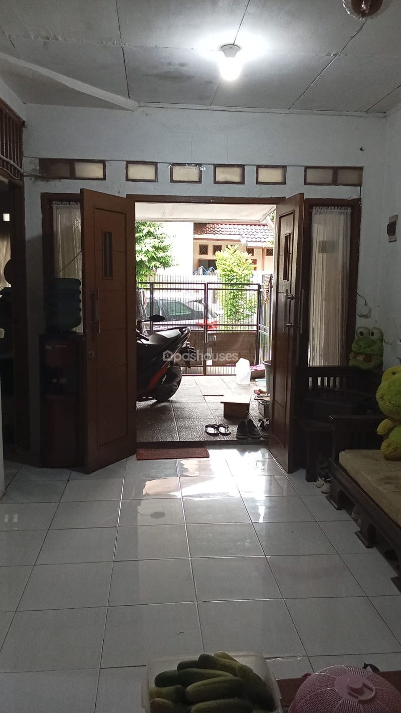 Permata Pamulang Blok E1 No.2
