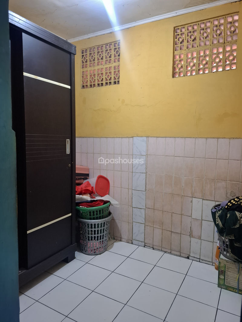 Jalan Masjid Nurul Iman II No.10