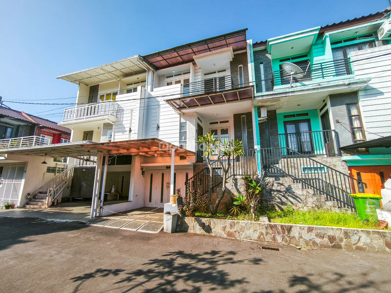 Perumahan Cyber Orchid Town House