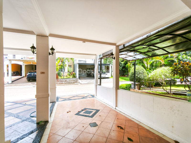 Legenda Wisata Zona Colombus