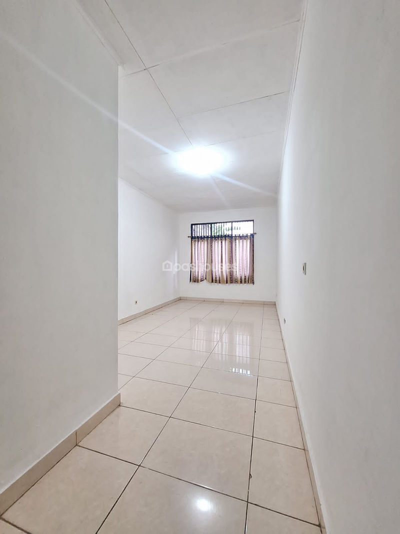 Jalan Poncol Indah Tangerang Selatan