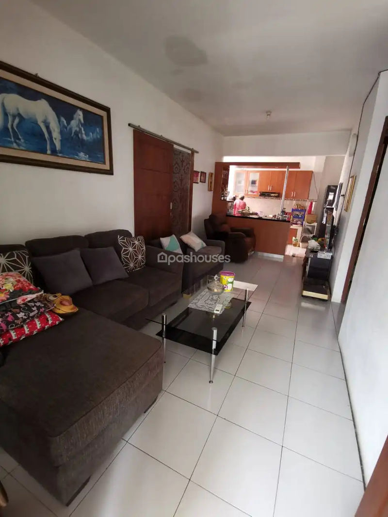 Jalan Anggrek V Blok A4 No.10