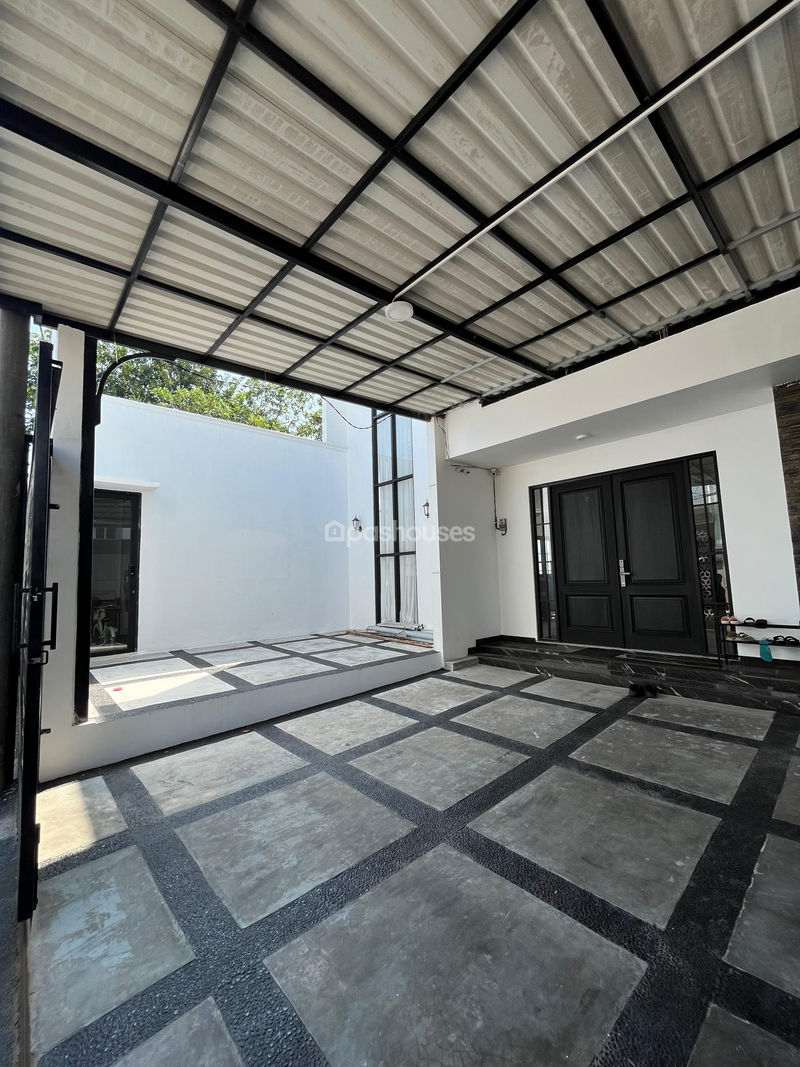 Perumahan Imperial Gading Blok E3 No.1