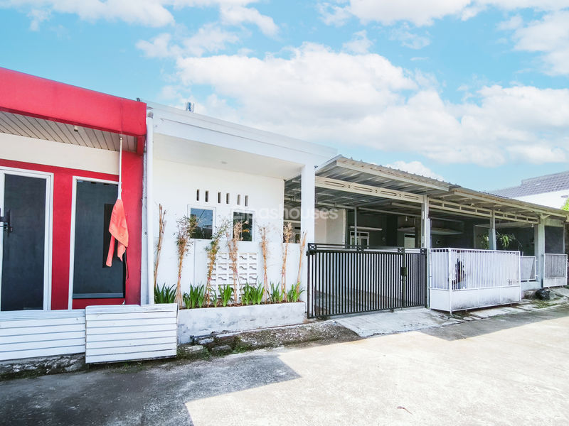 Perumahan Duta Parahyangan Blok C18