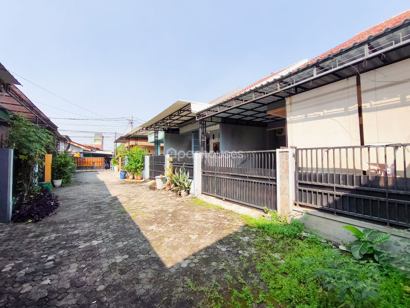 Jalan Rawa Maya 1