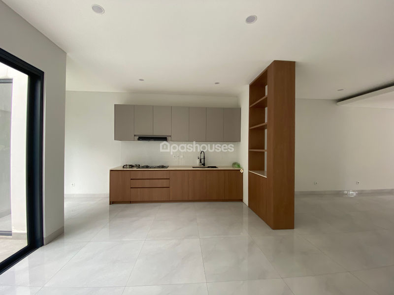 Legenda Wisata Zona Rembrant Blok H3/12