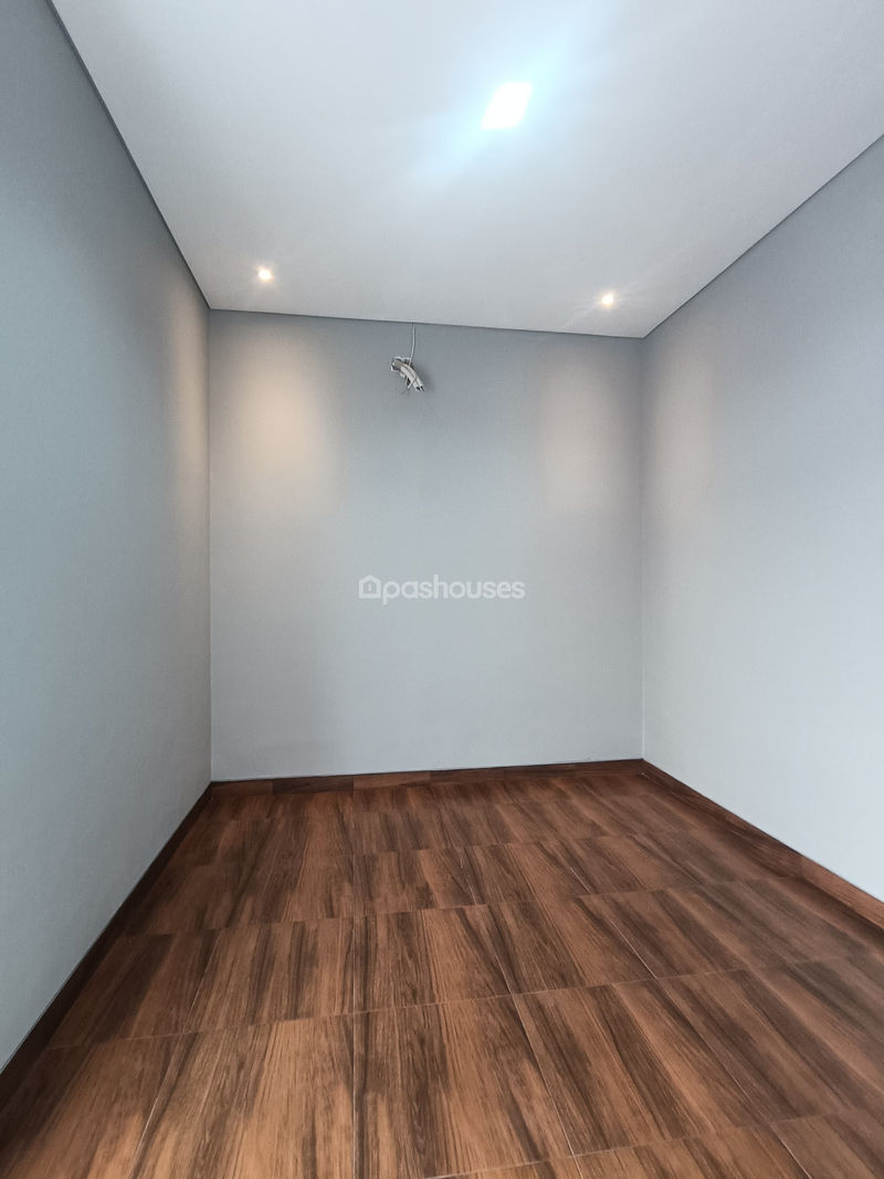 Kencana Loka BSD Blok K4 No.34