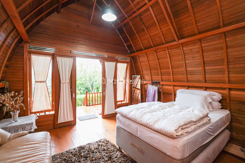 Villa Saung Ibu Bogor