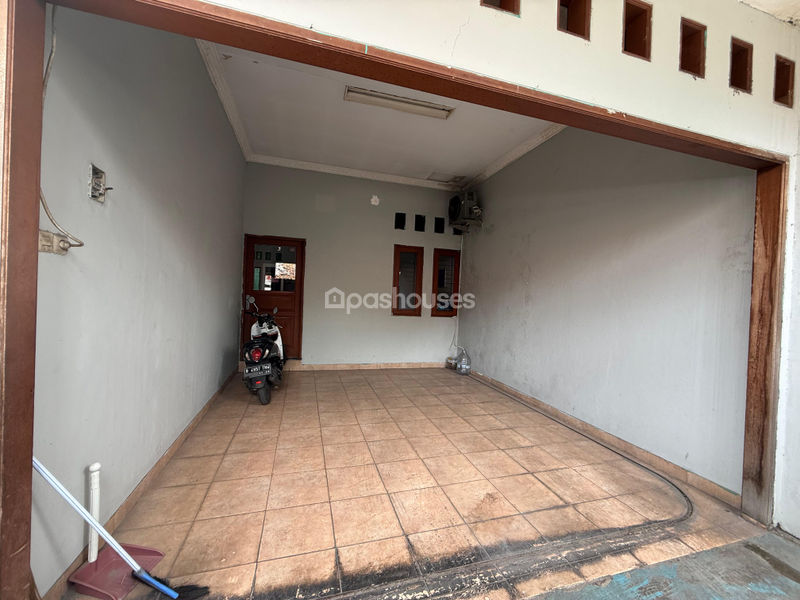 Jalan Jamblang Raya No.3A