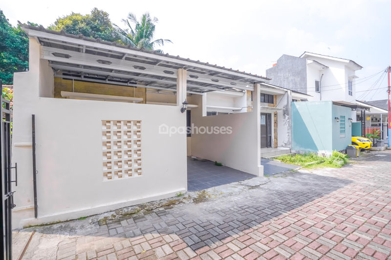 Pesona Duta Town House