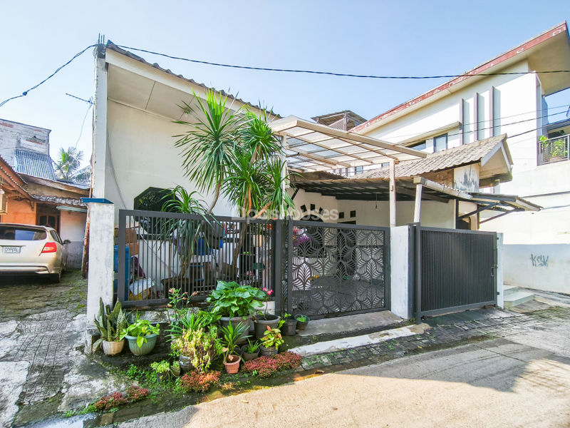 Jalan Keramat 1 No.14 Depok