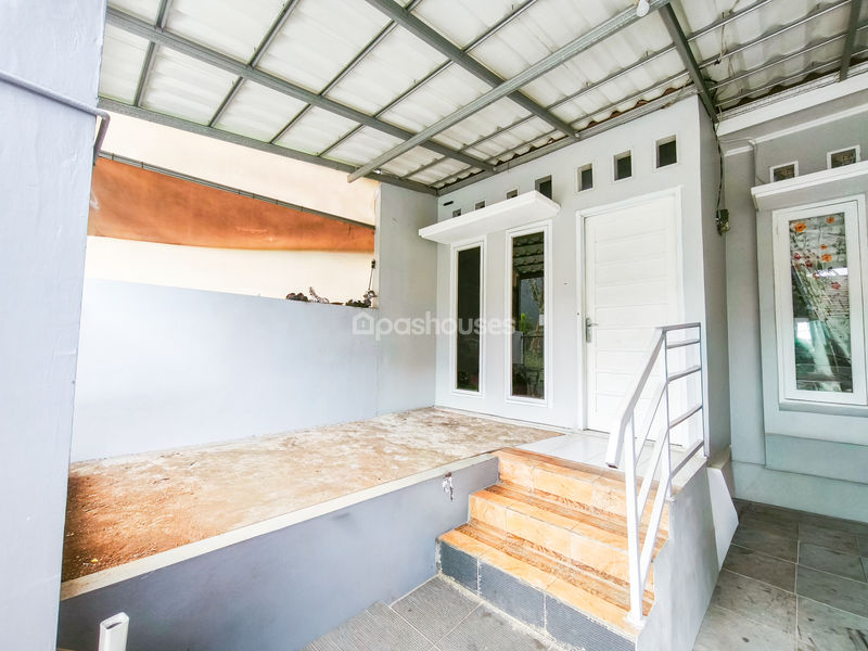 The Grand Sentul Cluster Primrose