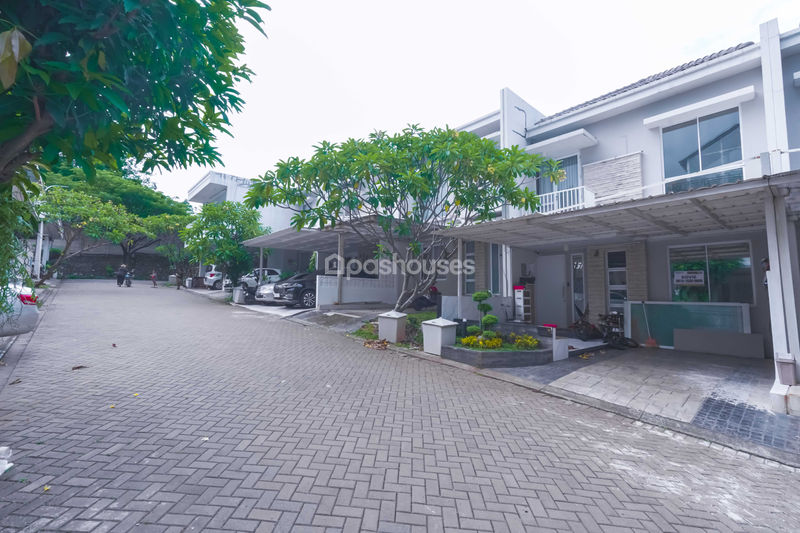 Grand Cibubur Country Cluster Royal Wood